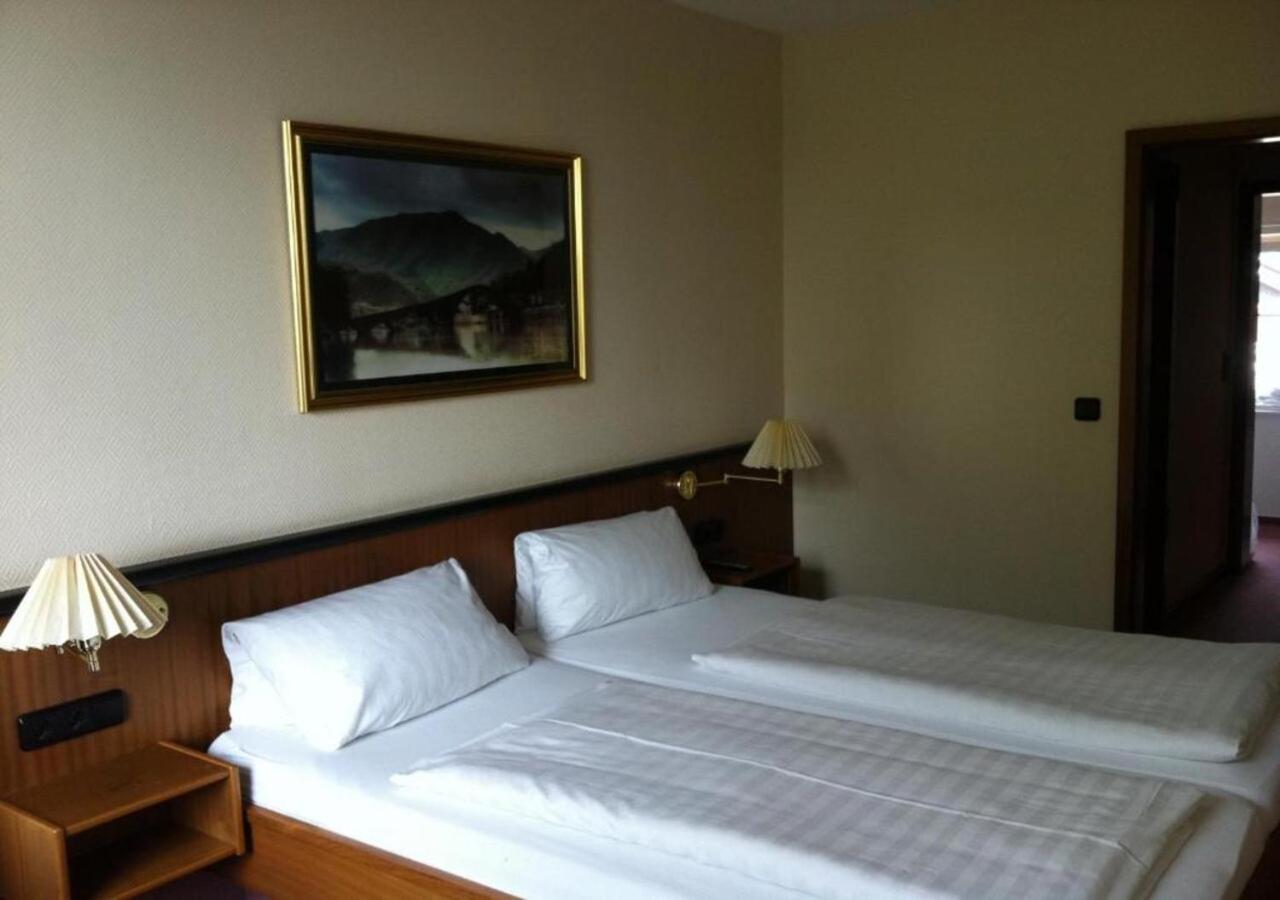 Hotel Am Nordkreuz ฮาร์ริสลี ภายนอก รูปภาพ